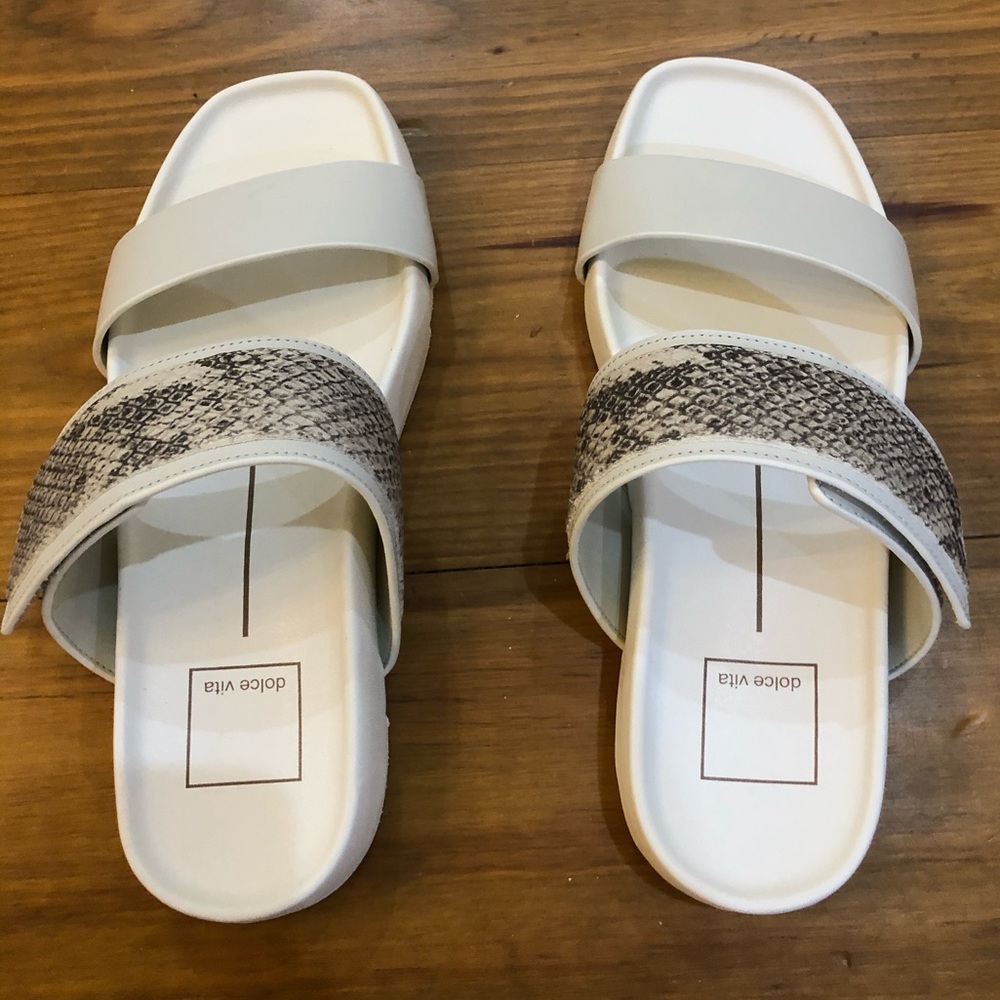 Dolce Vita Womens Snakeprint Ivory Slides Size 6.5